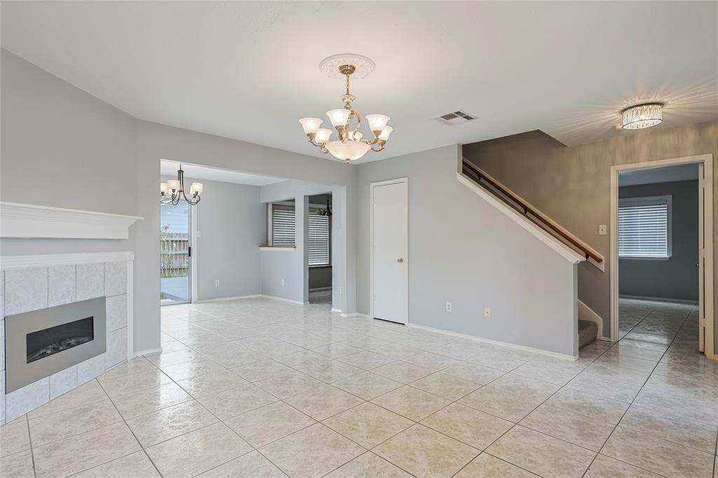 8938 Aspen Meadow Drive, Houston, Texas image 4