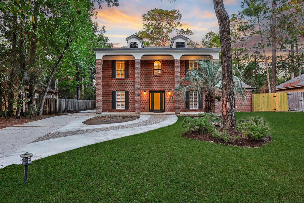 20 Twelve Pines Court, The Woodlands, Texas image 1