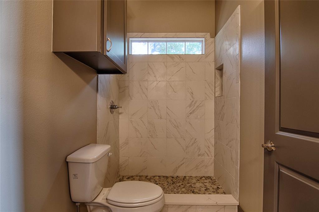 250 Bucek Lane, Schulenburg, Texas image 34