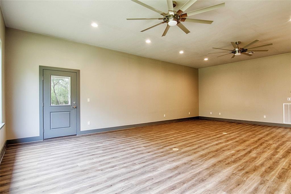250 Bucek Lane, Schulenburg, Texas image 16