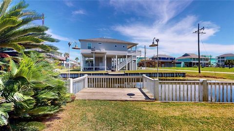 A home in Crystal Beach