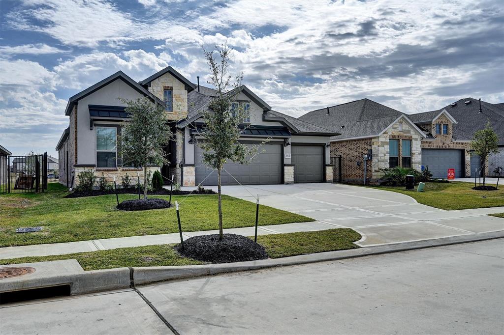 2512 Seneca Lake Dr
