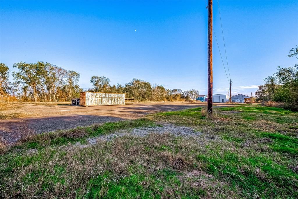 100 Mulcahy Street #264, Damon, Texas image 4