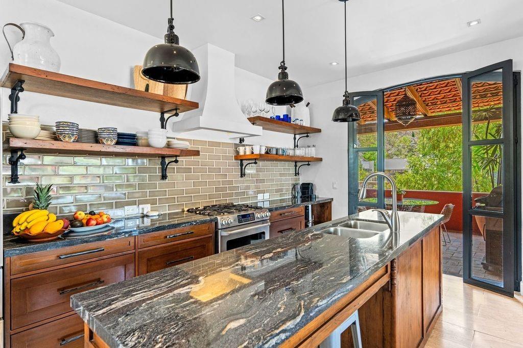 Mexico, 3 Bedrooms Bedrooms, ,4 BathroomsBathrooms,Residential,Active,39877