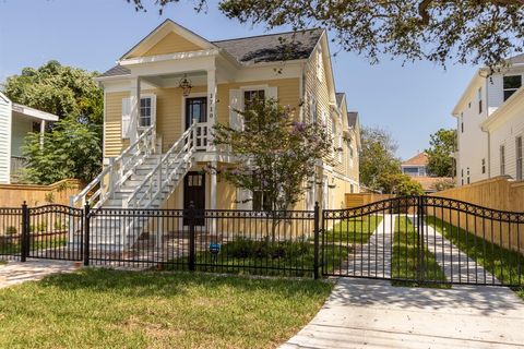 Single Family Residence in Galveston TX 1710 22nd Street.jpg