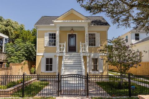 Single Family Residence in Galveston TX 1710 22nd Street 1.jpg