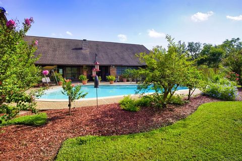 A home in Lake Jackson