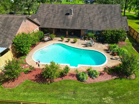 A home in Lake Jackson