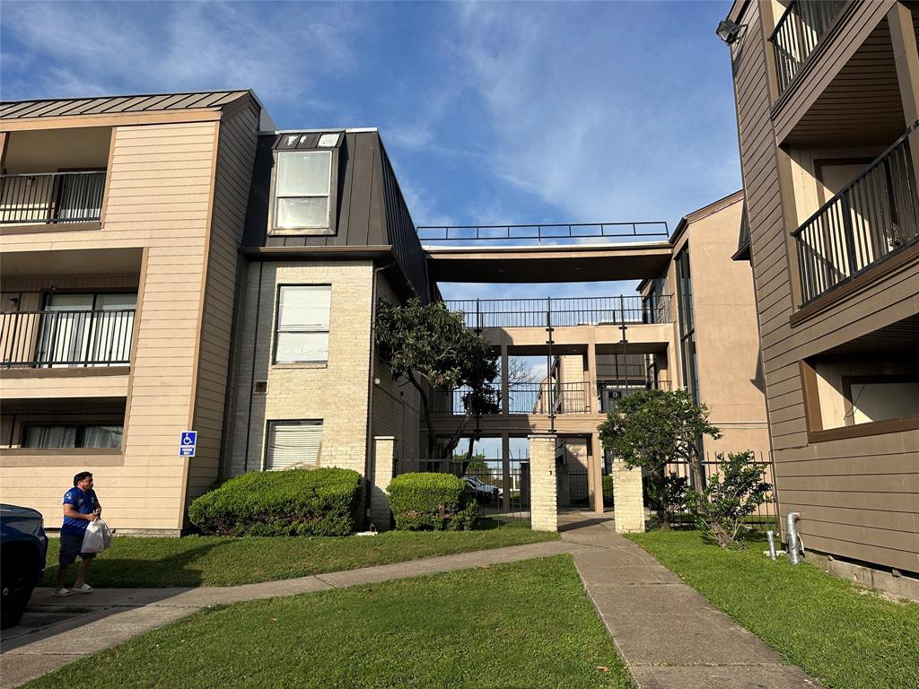 206 Plaza Verde Drive #C31, Houston, Texas image 1