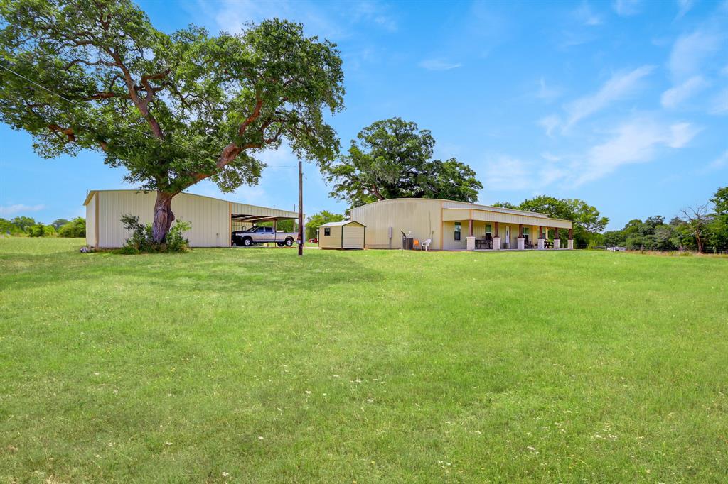 1601 Babylon Lane, Schulenburg, Texas image 5