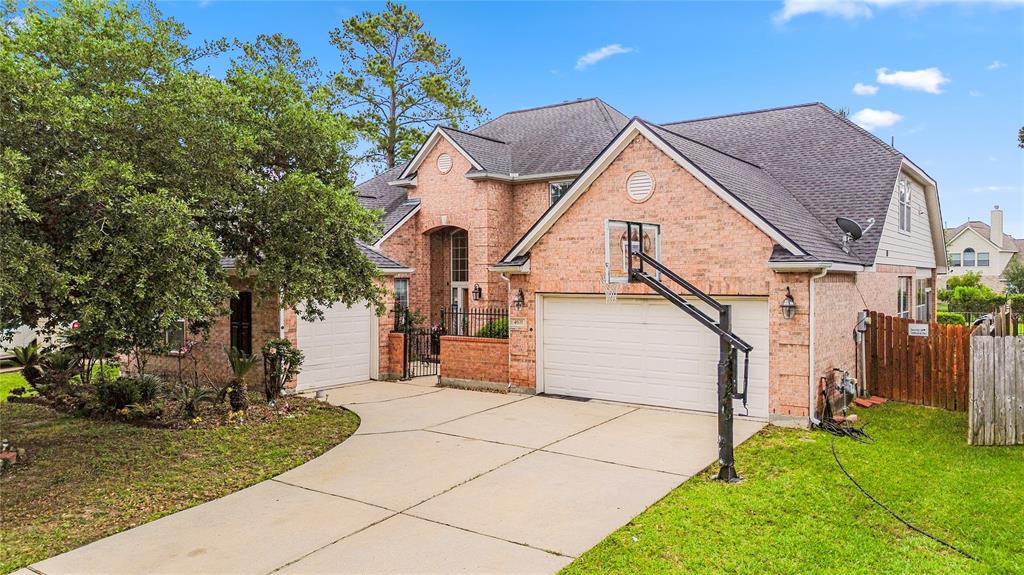 4635 Countrymeadows Drive, Spring, Texas image 1