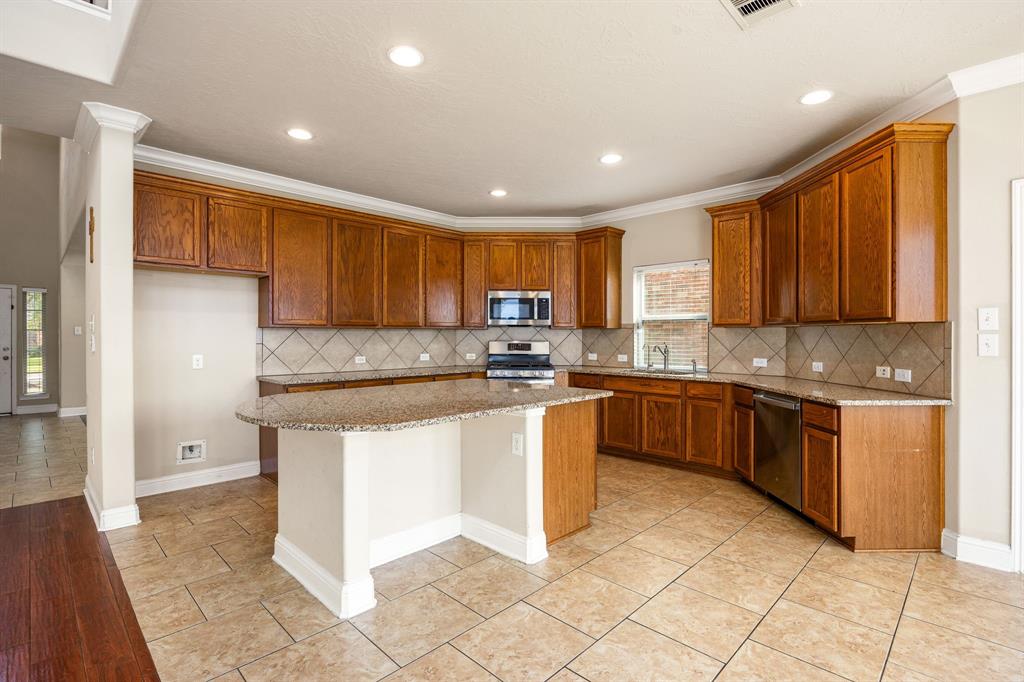20522 Saddleback Chase Lane, Cypress, Texas image 6