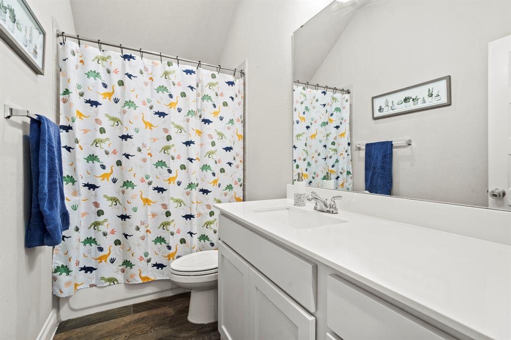 9002 Stanley Oak Drive, Missouri City, Texas image 11