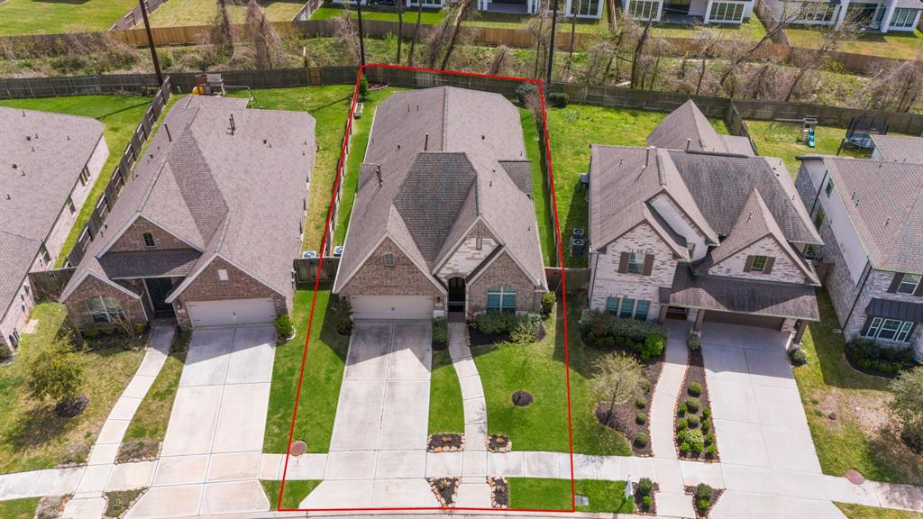 9002 Stanley Oak Drive, Missouri City, Texas image 45