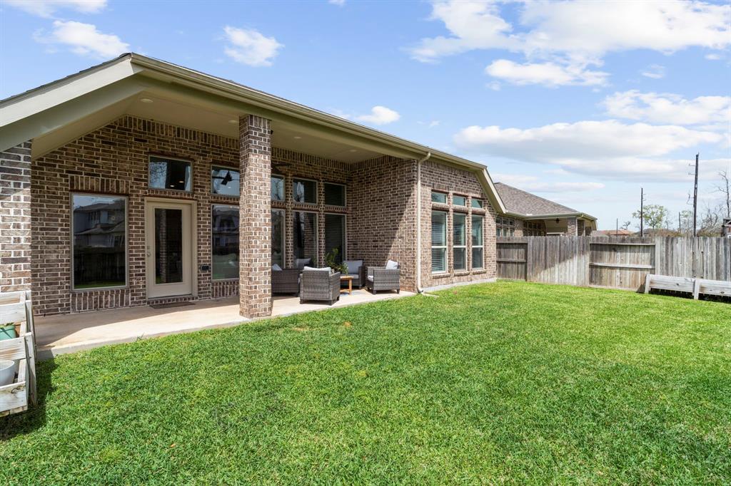 9002 Stanley Oak Drive, Missouri City, Texas image 42