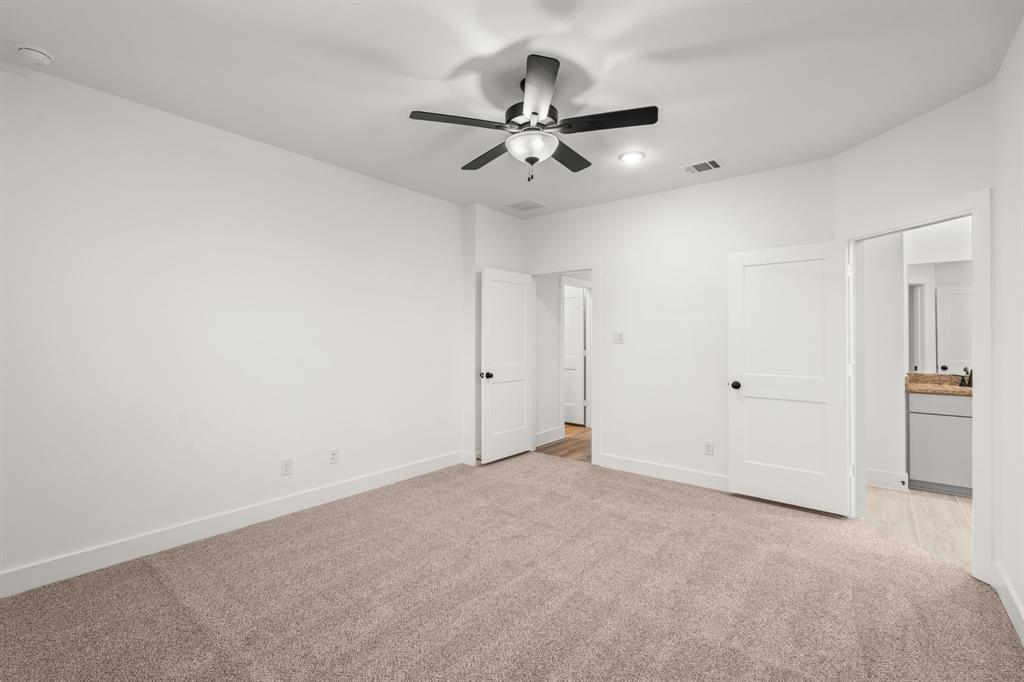 1436 Shaded Rock Drive, Missouri City, Texas image 9