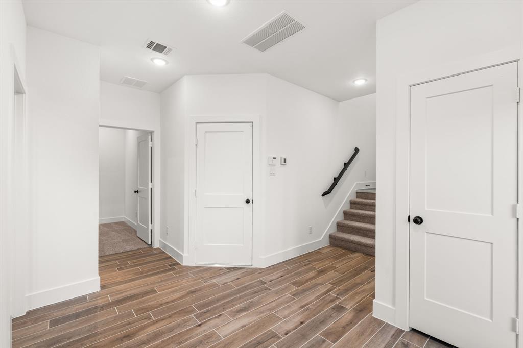 1436 Shaded Rock Drive, Missouri City, Texas image 18