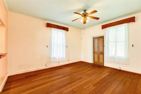 Single Family Residence in Galveston TX 3727 Avenue N 1/2 13.jpg