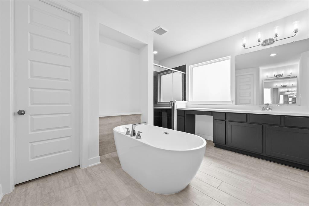 15644 Broadway Bend Drive, Conroe, Texas image 12