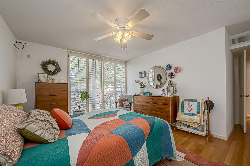 Houston, Texas 77057, United States, 2 Bedrooms Bedrooms, ,2 BathroomsBathrooms,Residential,Active,40655