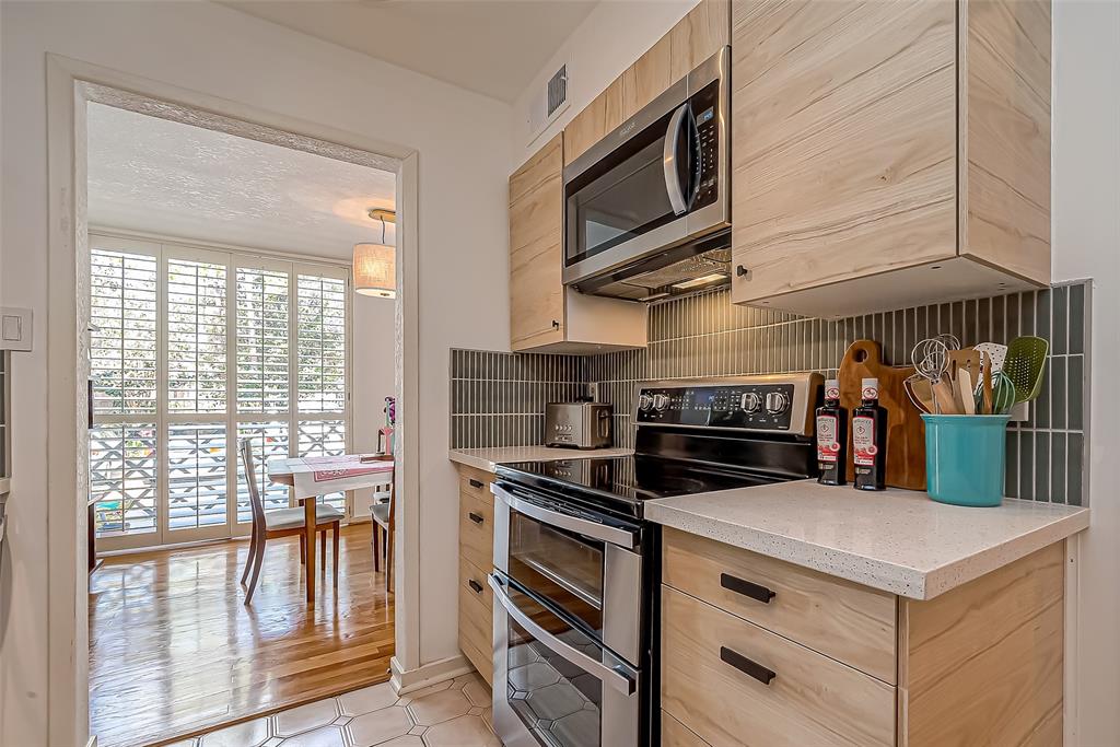 Houston, Texas 77057, United States, 2 Bedrooms Bedrooms, ,2 BathroomsBathrooms,Residential,Active,40655