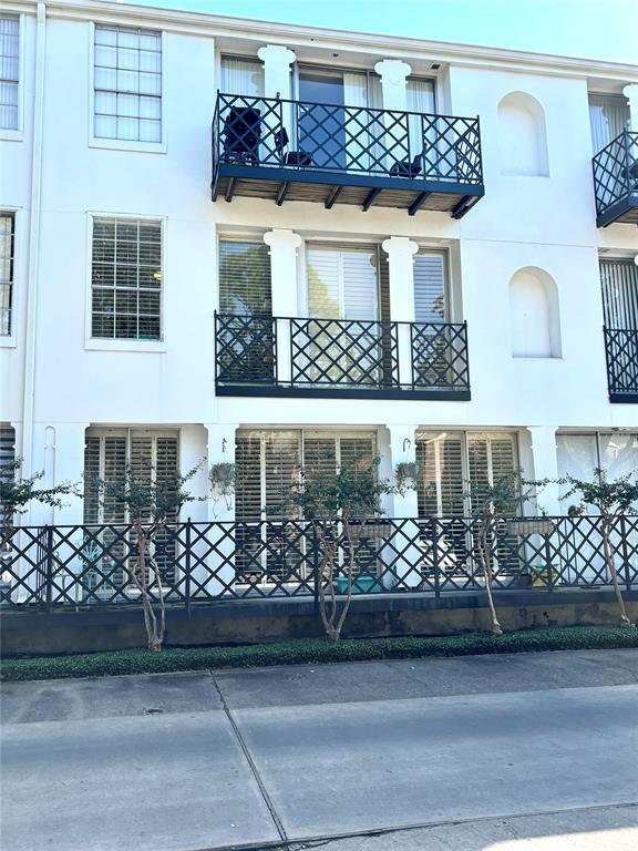 Houston, Texas 77057, United States, 2 Bedrooms Bedrooms, ,2 BathroomsBathrooms,Residential,Active,40655