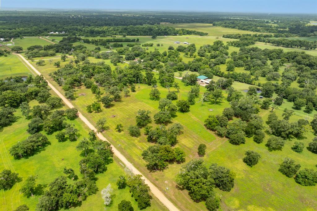 315B Valley Oaks Drive
