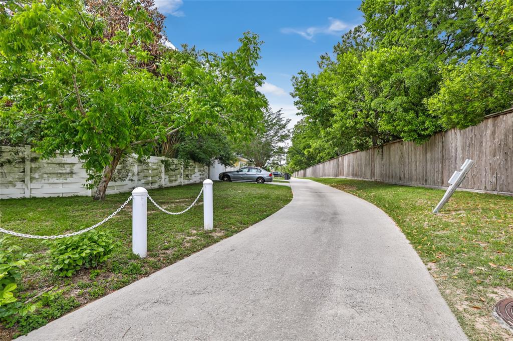 18606 Atasca Oaks Drive, Humble, Texas image 33