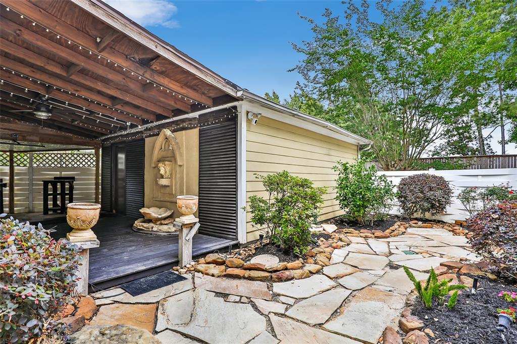 18606 Atasca Oaks Drive, Humble, Texas image 7