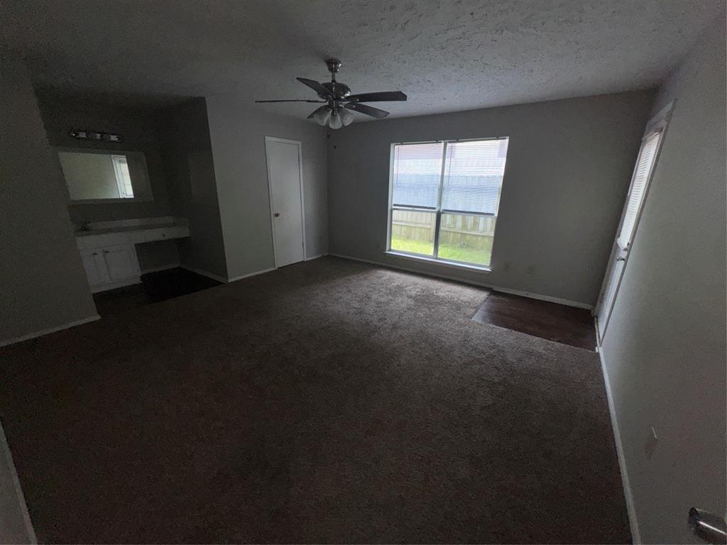 2610 Creekway Circle