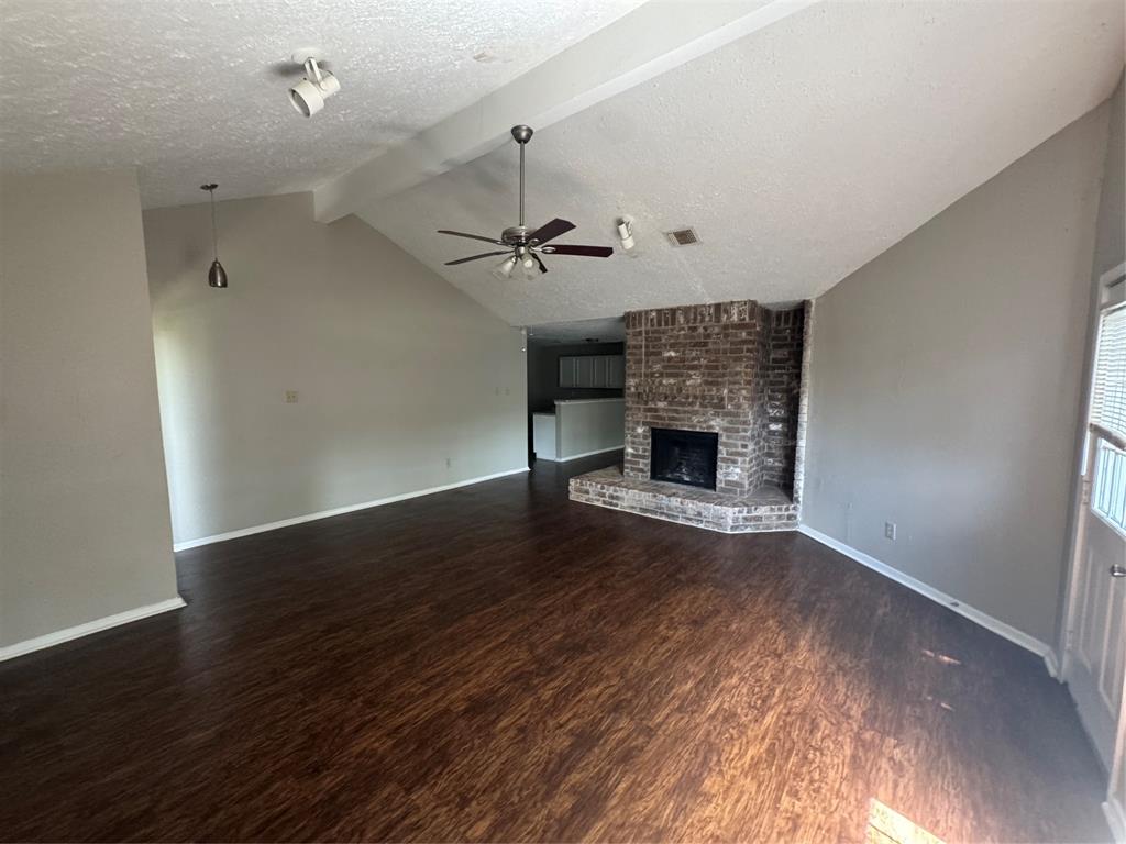 2610 Creekway Circle