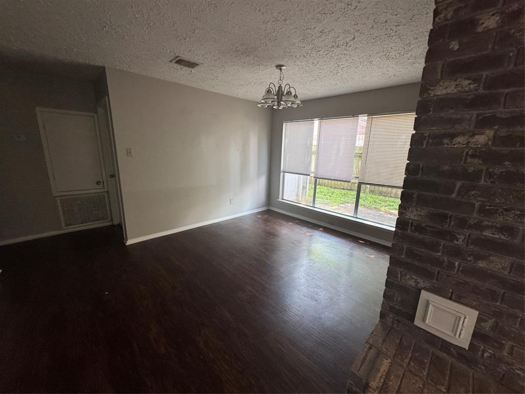 2610 Creekway Circle