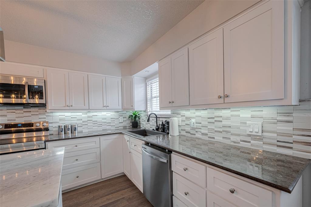 5825 Village Forest Court, Houston, Texas image 13