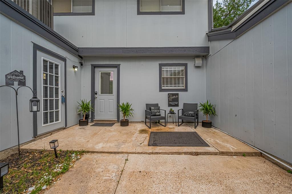 5825 Village Forest Court, Houston, Texas image 2