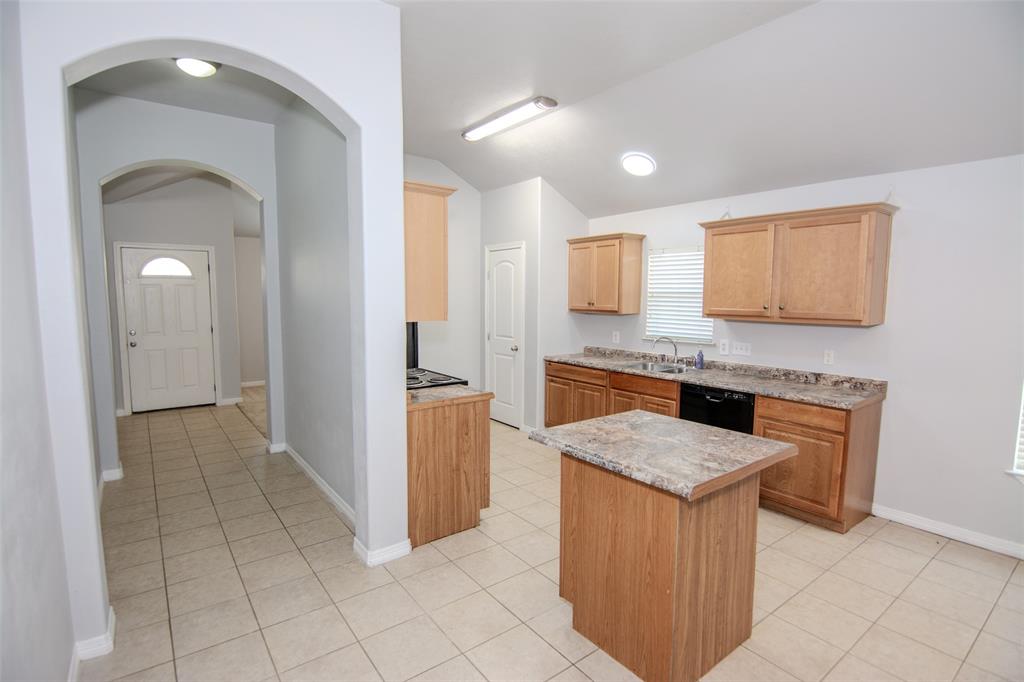 21734 Oriole Trail, Humble, Texas image 11