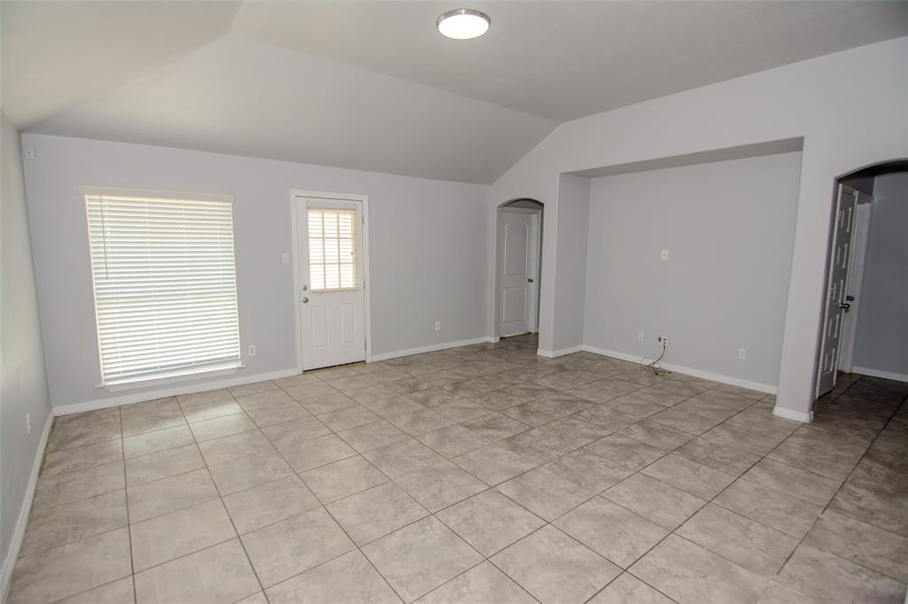 21734 Oriole Trail, Humble, Texas image 14