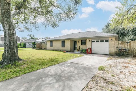 A home in Hitchcock