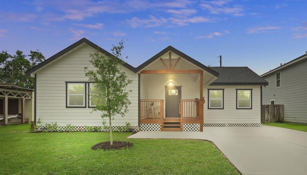 1426 16th Street, Galena Park, Texas image 2