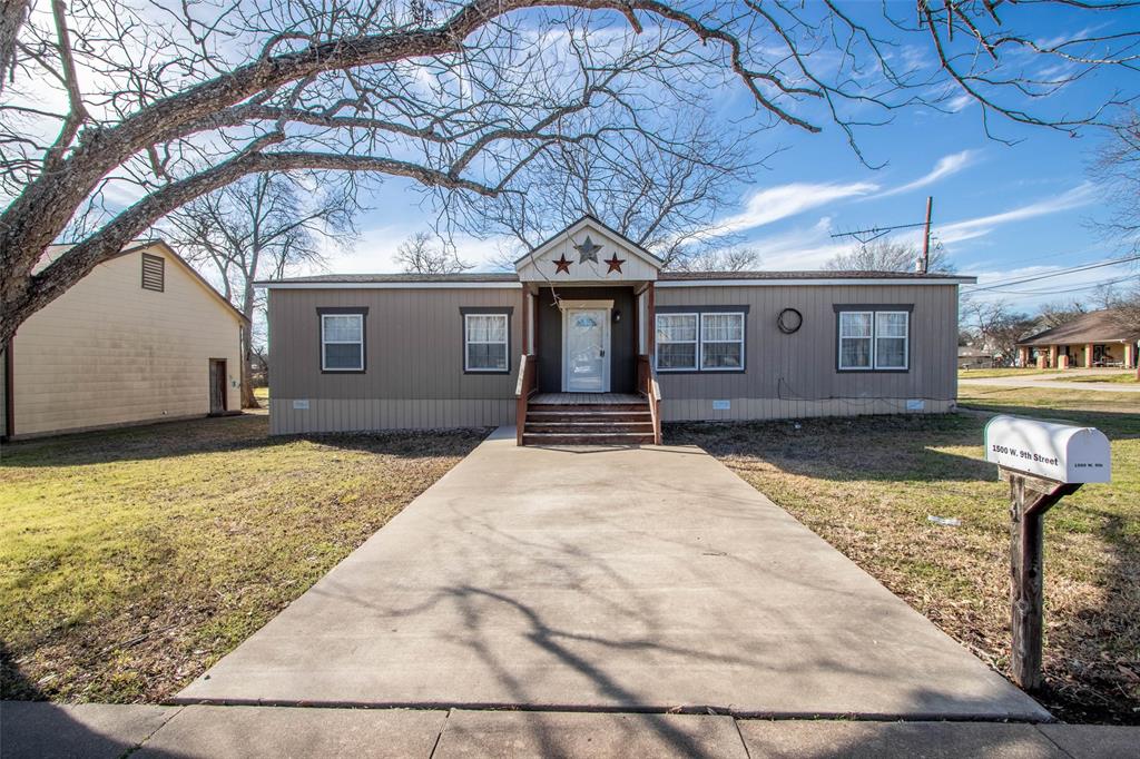 1500 W 9th Street, Caldwell, Texas image 1