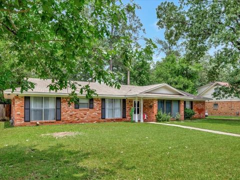 A home in Lufkin