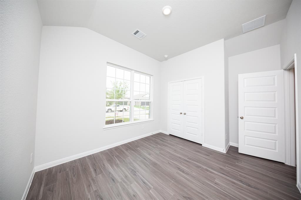3020 Chestnut Lane, Brookshire, Texas image 4
