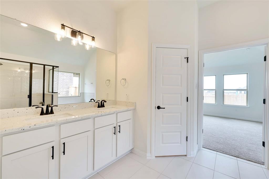 32330 Green Ash Drive, Waller, Texas image 8