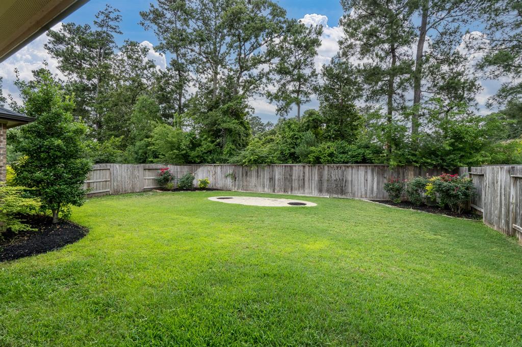 1083 Ginger Glade Lane, Pinehurst, Texas image 40