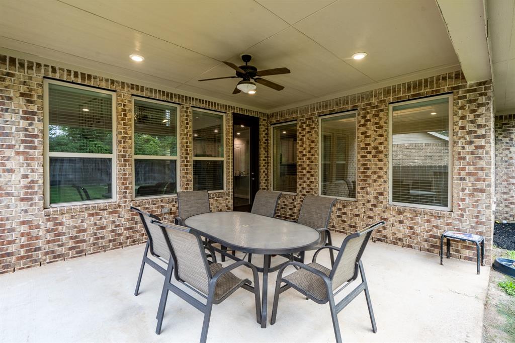 1083 Ginger Glade Lane, Pinehurst, Texas image 38