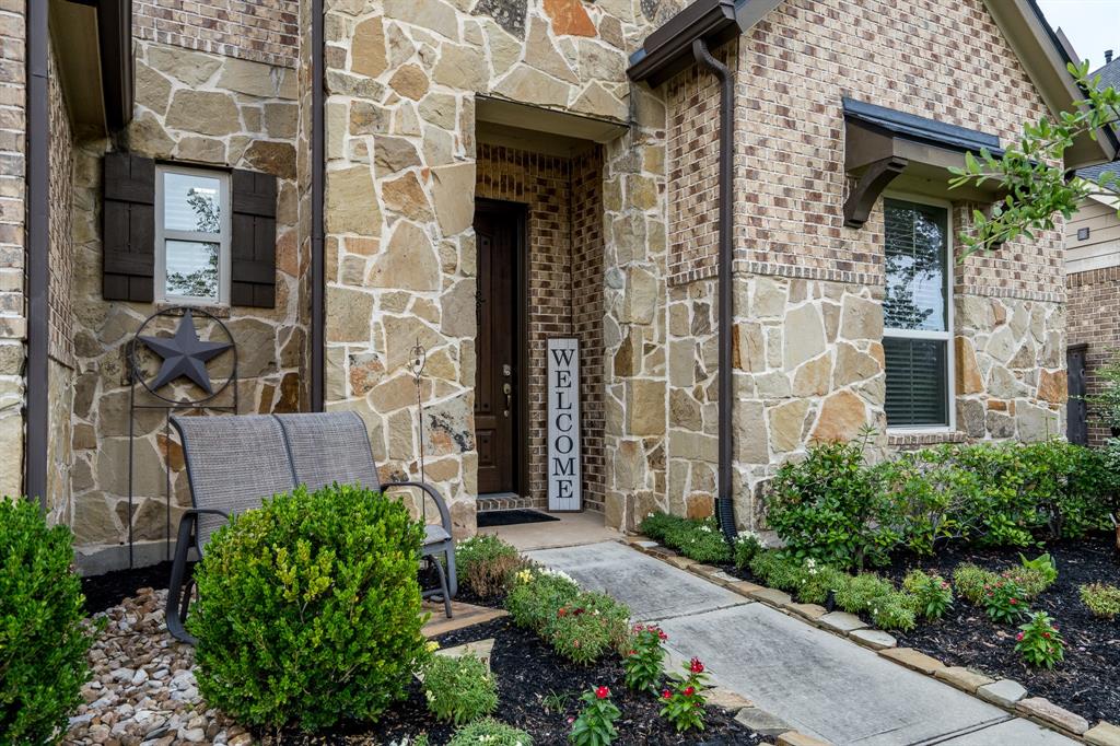 1083 Ginger Glade Lane, Pinehurst, Texas image 5