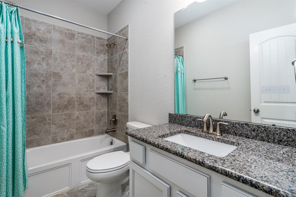 1083 Ginger Glade Lane, Pinehurst, Texas image 34