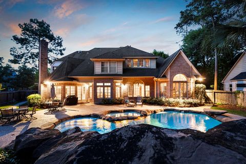 Single Family Residence in The Woodlands TX 10 Wedgemere Circle.jpg