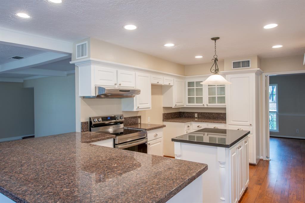 Conroe, Texas 77304, United States, 5 Bedrooms Bedrooms, ,5 BathroomsBathrooms,Residential,Active,26370