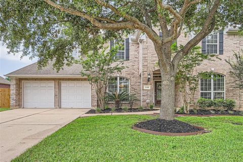 Single Family Residence in Cypress TX 21106 Heartwood Oak Trail.jpg