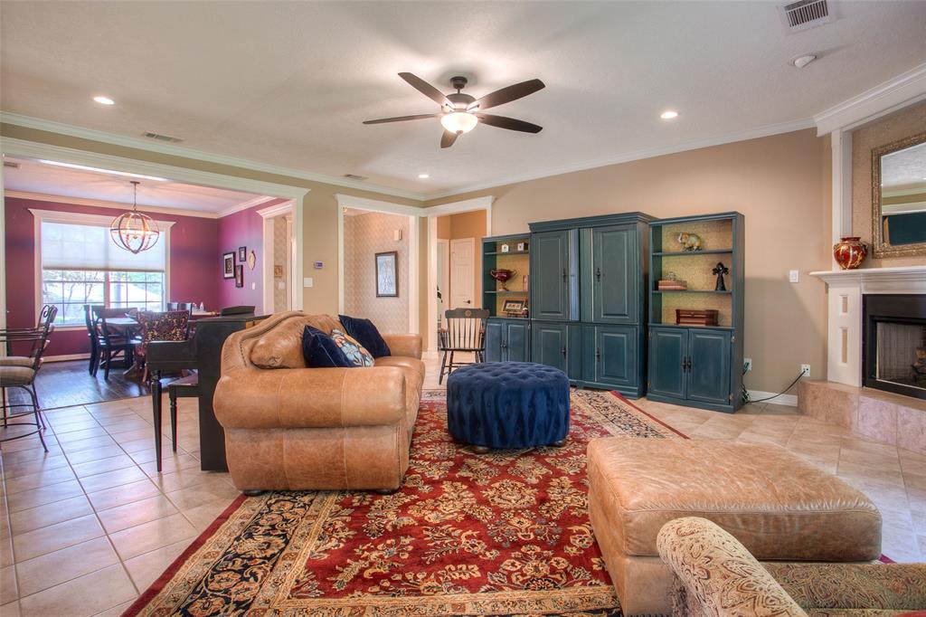 1912 Rollingwood Drive, Huntsville, Texas image 8